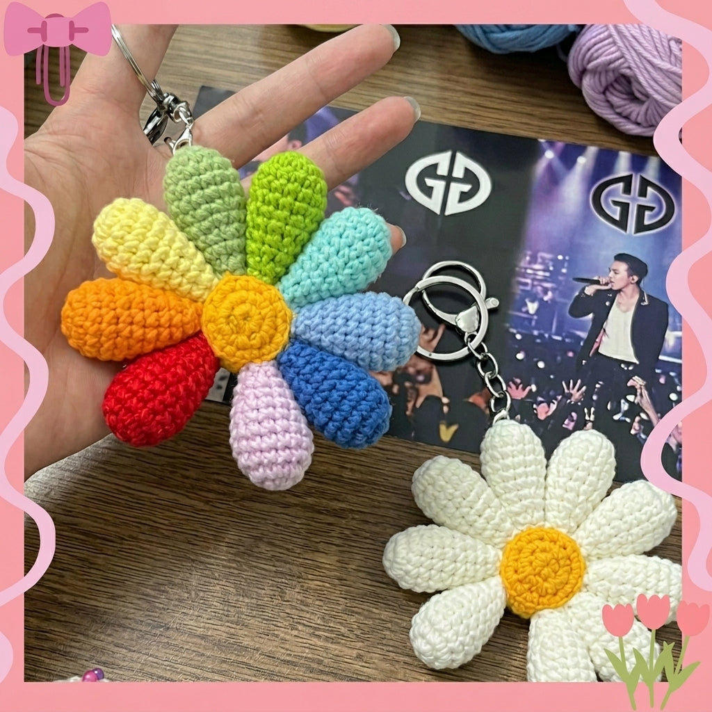 Handmade Crochet Daisy Keychain, Cute Flower Bag Charm, Aesthetic Knit Daisybong Keyring, Kawaii Backpack Accessory Gift