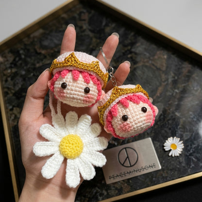 Handmade Crochet Boy Doll Keychain, Cute Knitted Figure Bag Charm, Boy in Suit Plushie with Daisy Flower, Kawaii Backpack Accessory