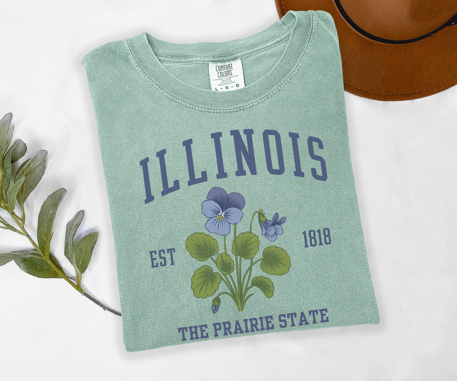 Illinois State Flower Graphic Tee Prairie State Vintage Shirt for Chicago and Springfield Travel Lovers and Midwest Gift