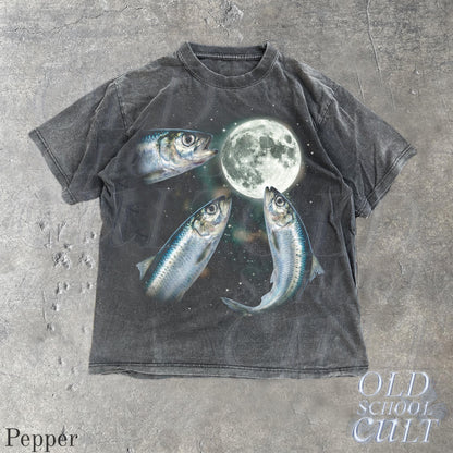 Sardine Howling To Moon Vintage Graphic T Shirt, Retro Silly Fish Gift Tee
