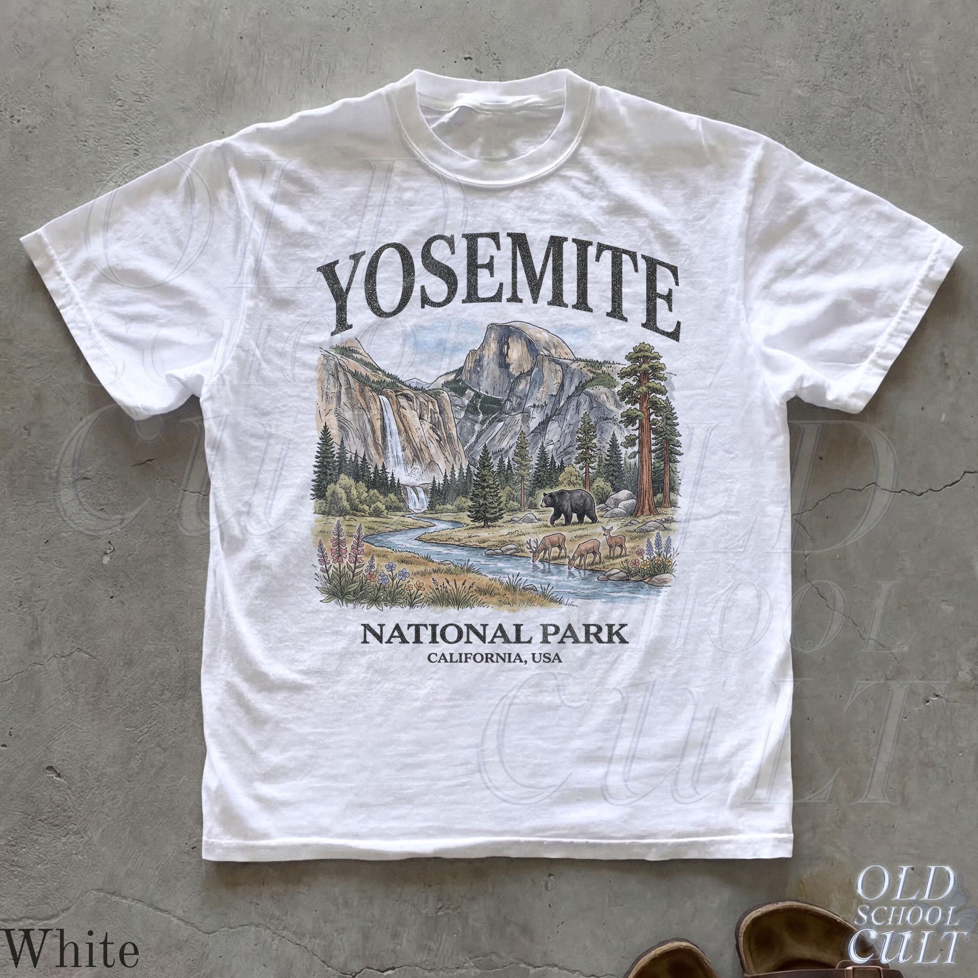 Yosemite National Park Vintage 90s Graphic T-Shirt, Retro Comfort Colors® California Wildlife Bear USA Unisex Tee