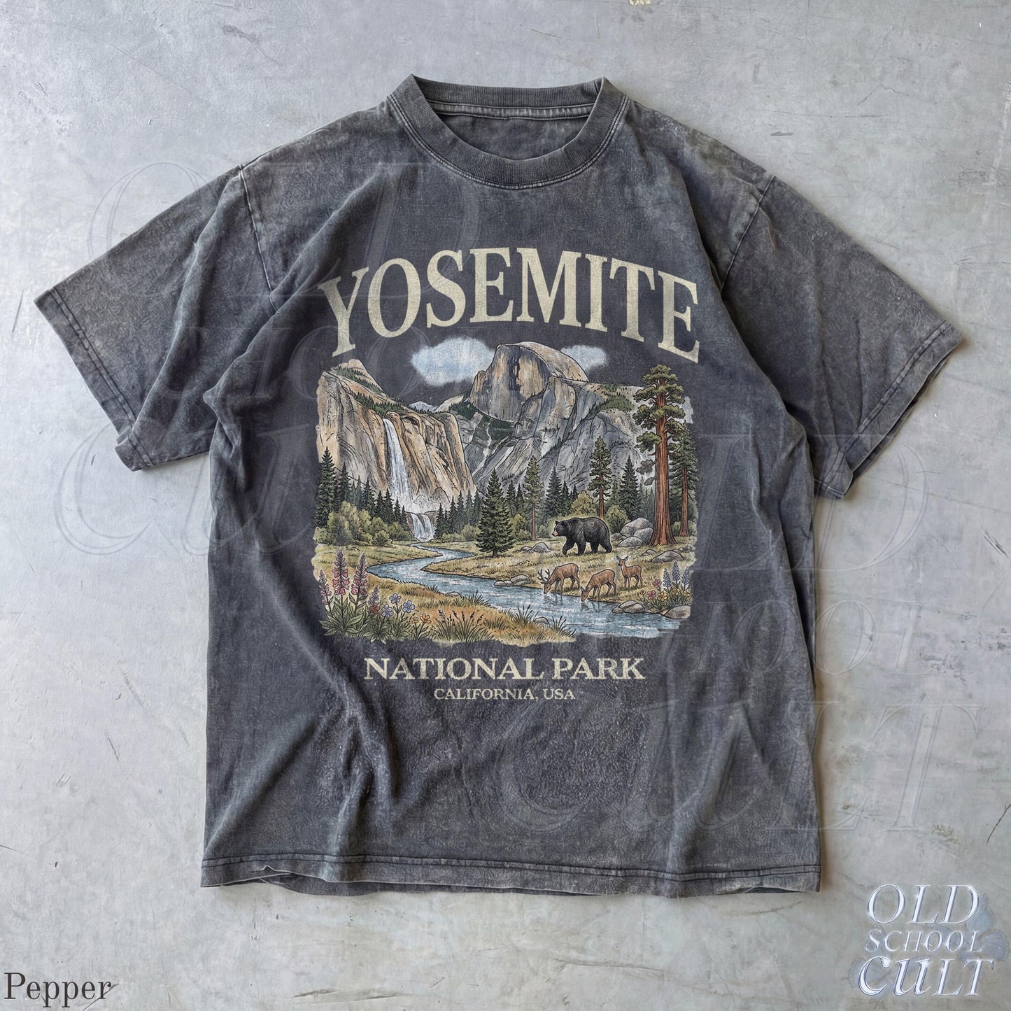 Yosemite National Park Vintage 90s Graphic T-Shirt, Retro Comfort Colors® California Wildlife Bear USA Unisex Tee