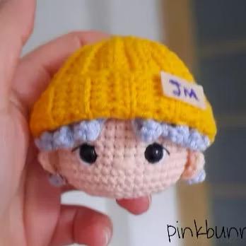 Kpop Band Crochet Doll Keychain Handmade Amigurumi Kpop Plush Mini Dolls Cute Members Gift Fanmade Keyring Accessories