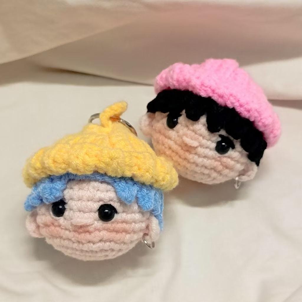 Kpop Band Crochet Doll Keychain Handmade Amigurumi Kpop Plush Mini Dolls Cute Members Gift Fanmade Keyring Accessories
