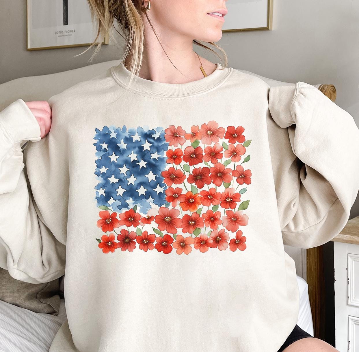 Floral American Flag Shirt, Patriotic Flower T-Shirt, 4th of July Floral Tee, Red Poppy Flag Shirt, Women's Independence Day Gift