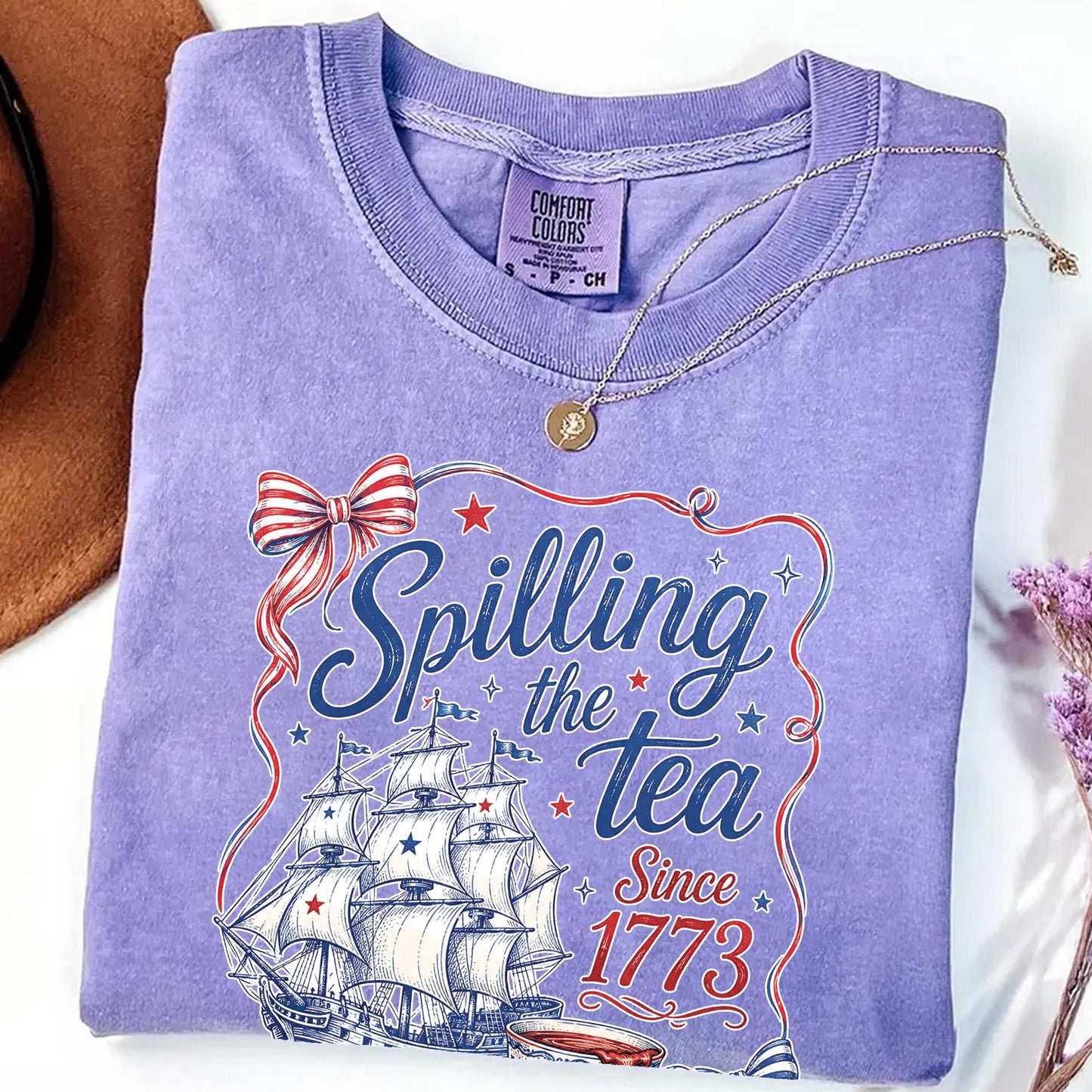 Spilling The Tea Since 1773 Vintage Us History Teacher T-Shirt