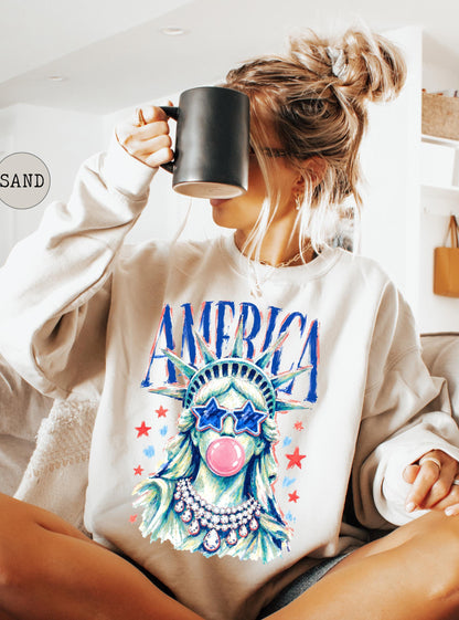 America Statue of Liberty Shirt, Patriotic Bubble Gum Tee, 4th of July USA Shirt, Cute Liberty Graphic Tee, Summer America Tee