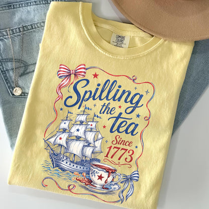 Spilling The Tea Since 1773 Vintage Us History Teacher T-Shirt