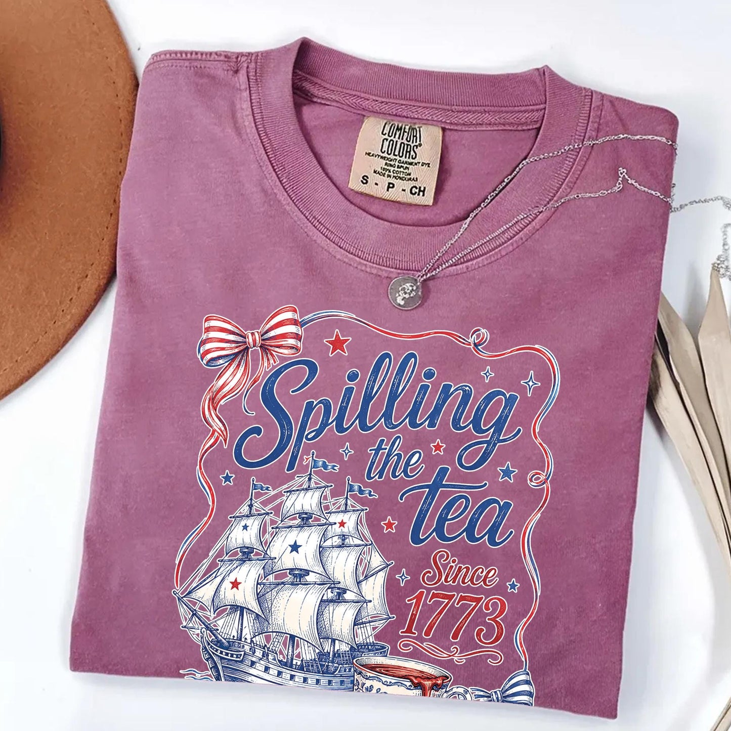 Spilling The Tea Since 1773 Vintage Us History Teacher T-Shirt
