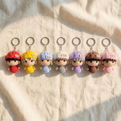 Kpop Band Crochet Doll Keychain Set, Handmade Kpop Band Plush Mini Dolls, Cute Members of KPop Group Gift, Fanmade Keyring Accessories