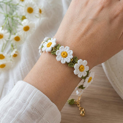 Crochet Flower Bracelet, Handmade Daisy Bracelet, Floral Friendship Bracelet, Cute Summer Jewelry, Gift for Her, Adjustable Bracelet